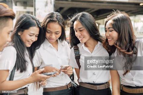 10,136 Thai College Students Stock Photos and High